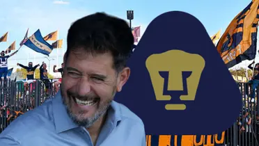 Gustavo Lema con afición de Pumas y escudo de Pumas