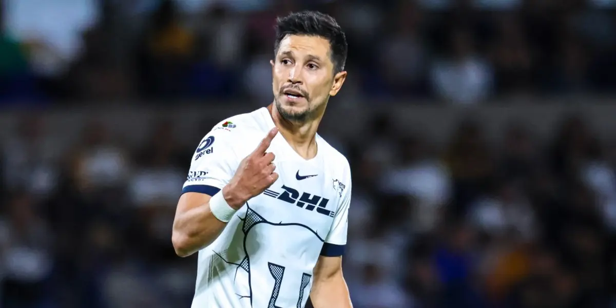 Jesús Molina con Pumas 