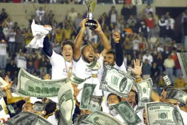 A pesar de no ser canterano, se le recuerda con mucho cariño en su paso por Pumas