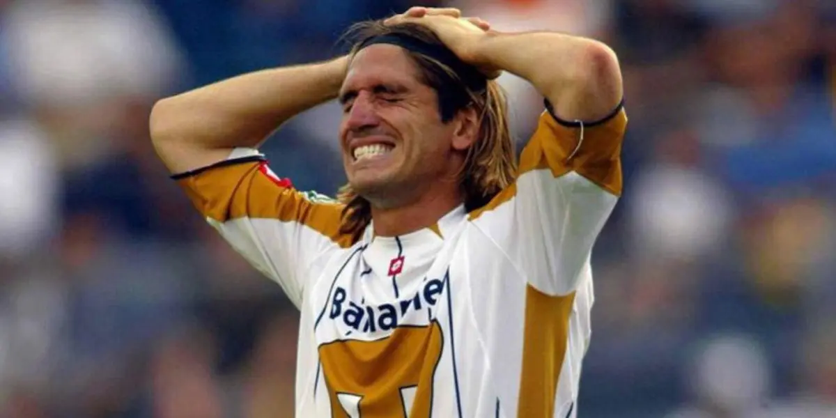 Bruno Marino jugando con Pumas