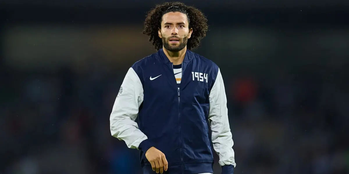 César Huerta se presenta con el combinado de Pumasa enn CU (Fuente: Mexsports)