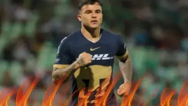 Christian Tabó con Pumas jugando contra Santos