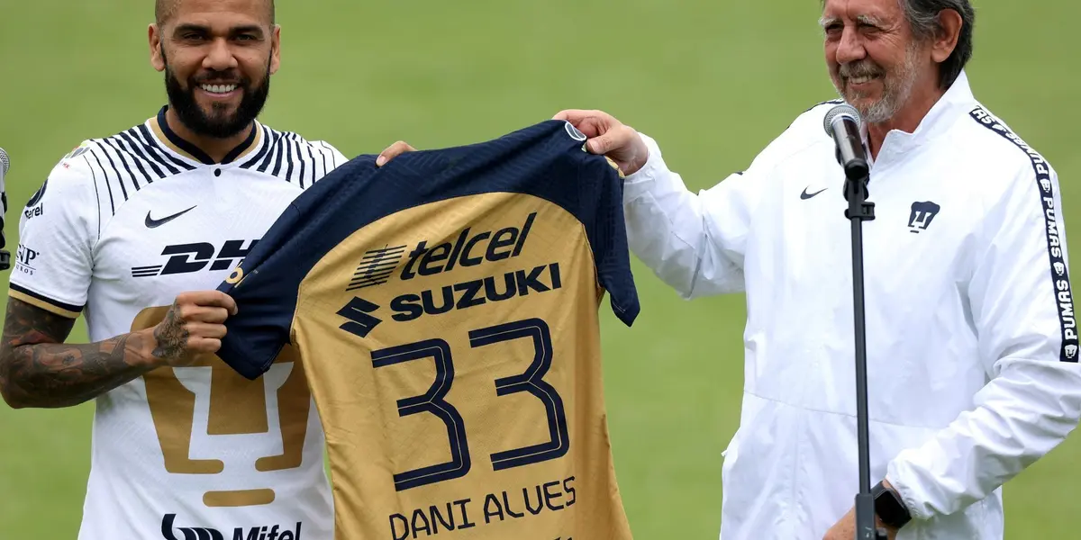 Dani Alves pone condiciones para llegar a pumas