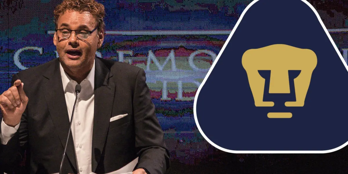 David Faitelson en el salón de la fama, escudo de Pumas