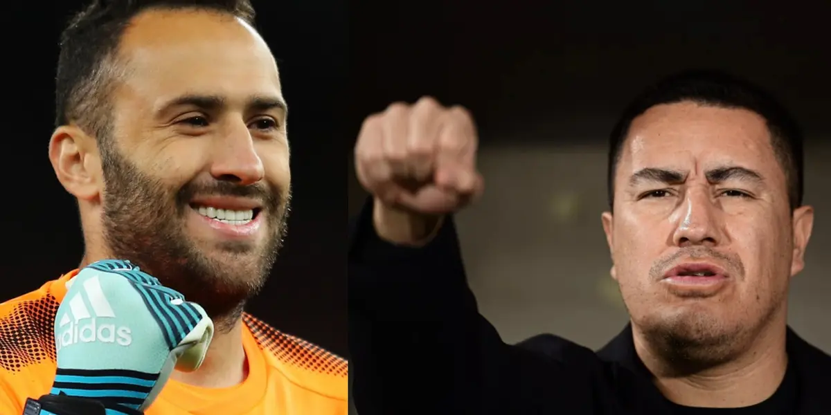David Ospina feliz con Colombia, a la derecha, Efrín Juárez canta himno de Universidad (Fuente: Pulzo y Mexsports)