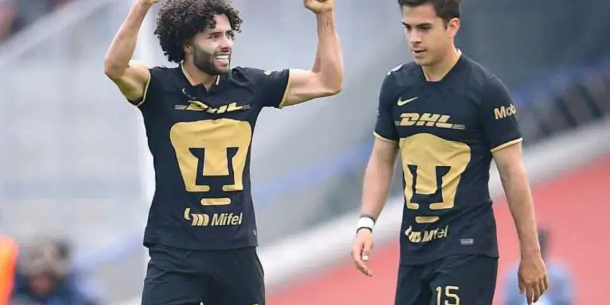 Dos jugadores de Pumas celebran un gol del cuadro universitario (Fuente: Sport Judge)