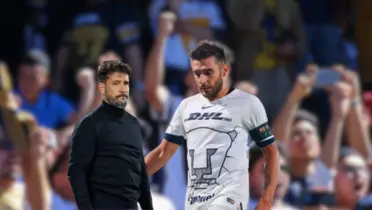 Eduardo Salvio con Pumas y Gustavo Lema