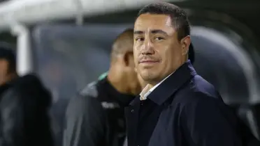 Efraín Juárez dirige un cotejo de Nacional (Fuente: Antena 2)