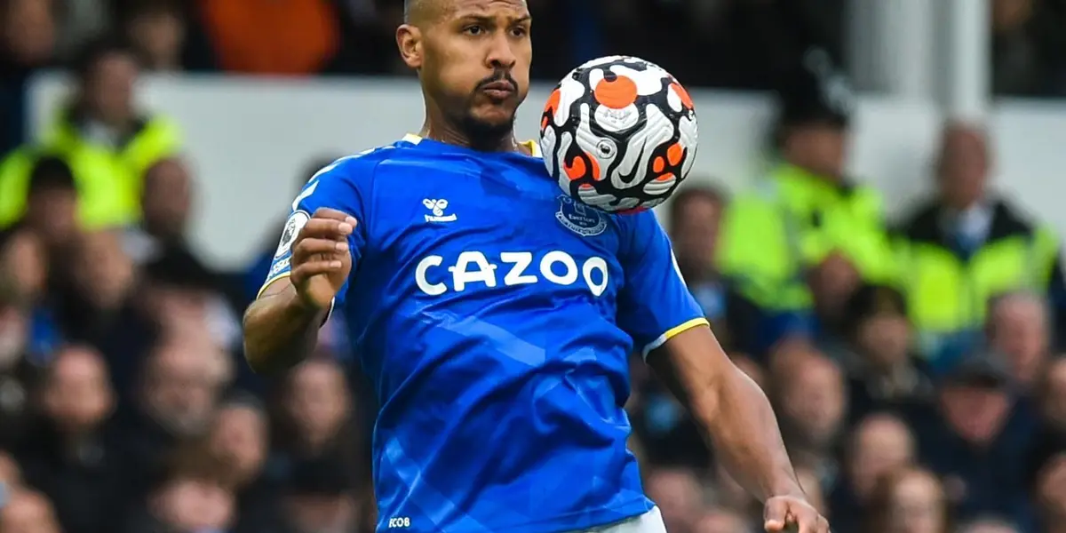 El delantero venezolano podría negociar su arribo al club felino este mismo torneo