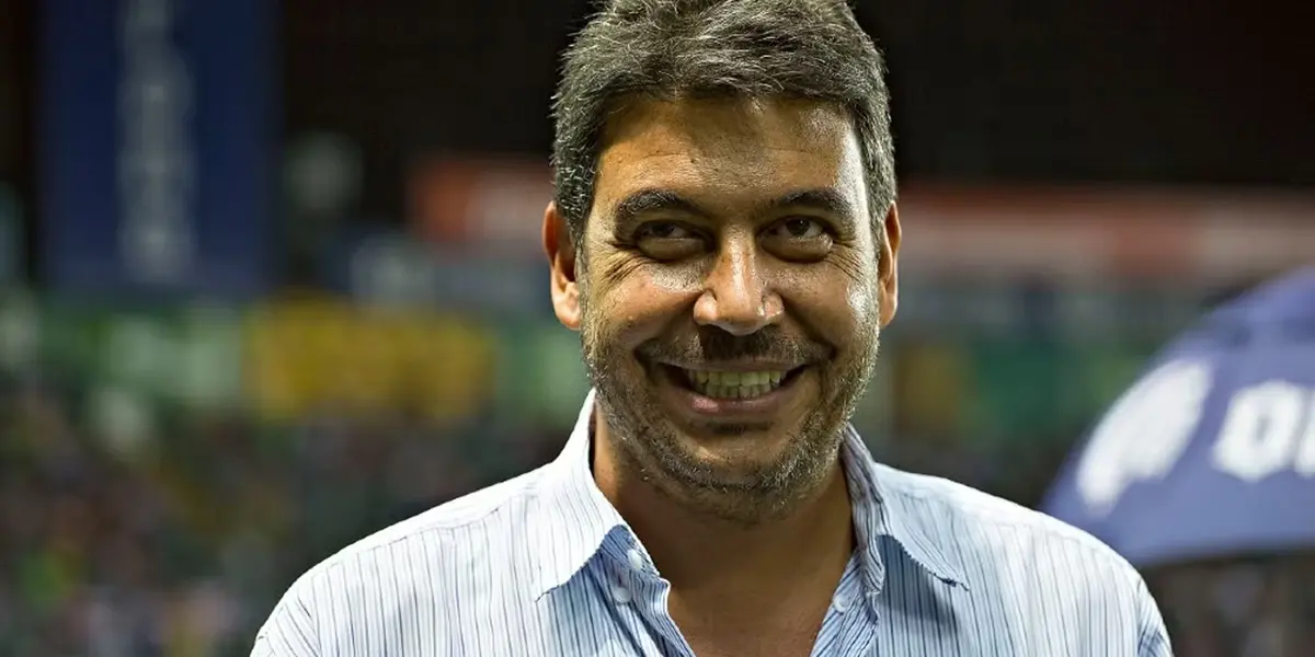 Elías Ayub, posible inversor de Pumas. (Fuente: Récord)