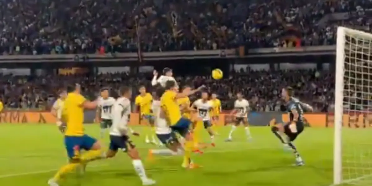 Error en la jugada del gol del América (Fuente: Liga Mx)