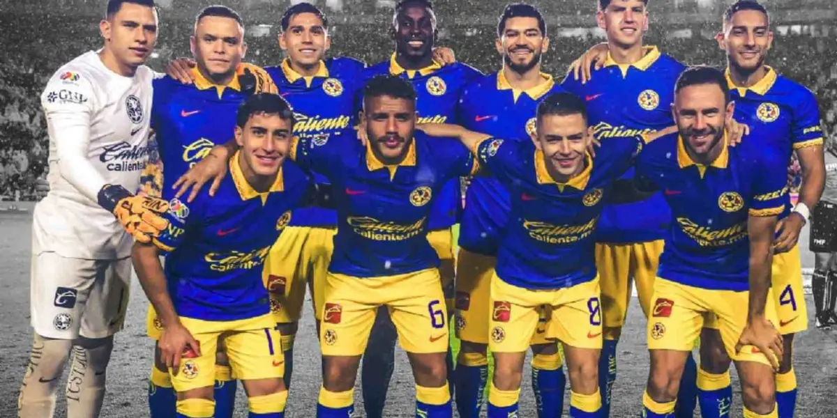 Foto oficial del América previo a jugar contra Pumas