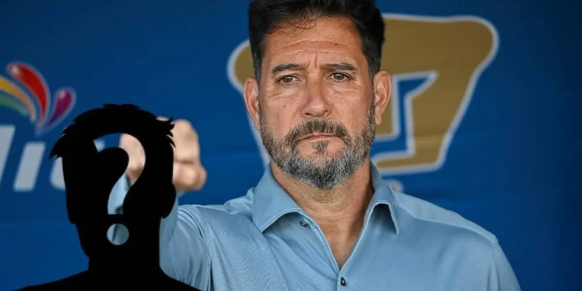 Gustavo Lema en el banquillo de los Pumas (Fuente: Mexsports)