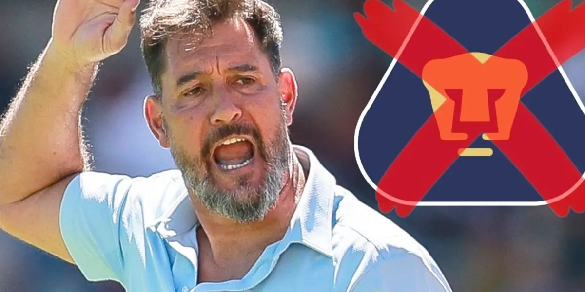 Gustavo Lema protestando una decisión arbitral (Fuente: Juan Fútbol)