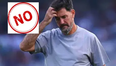 Gustavo Lema se toma la cabeza tras una mala decisión (Fuente: Mexsports)