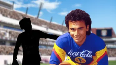 Hugo Sánchez posando con el uniforme del América en 1992