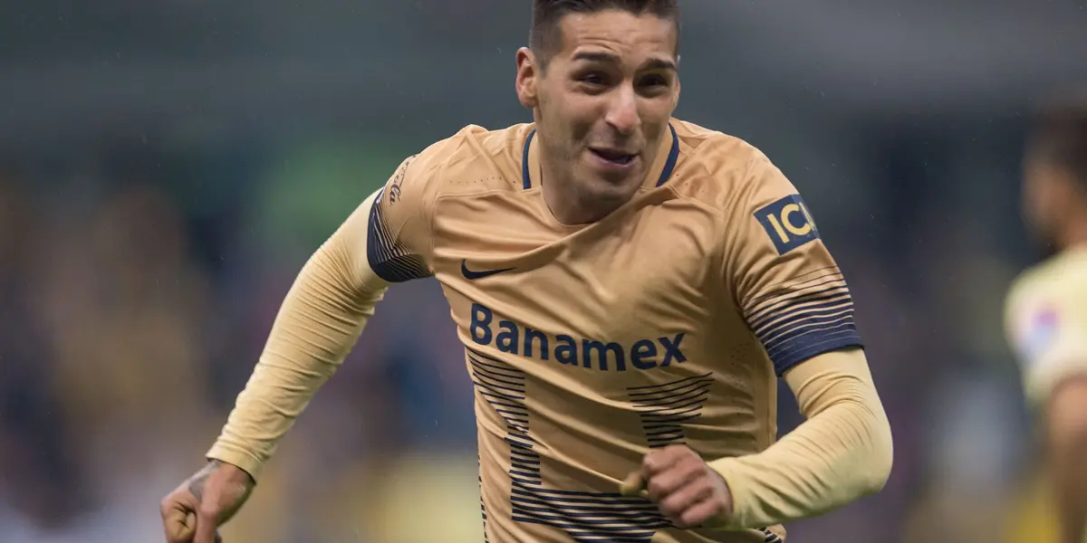 Ismael Sosa en cotejo de los Pumas ante el cuadro del América (Fuente: Mexsports)