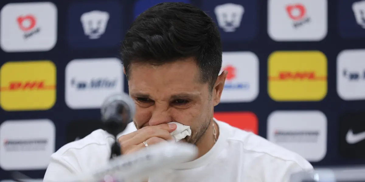 Jesús Molina llorando con Pumas