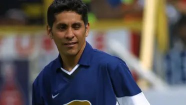 Jorge Campos en un juego amistoso con la playera de Pumas (Fuente: Pumas)