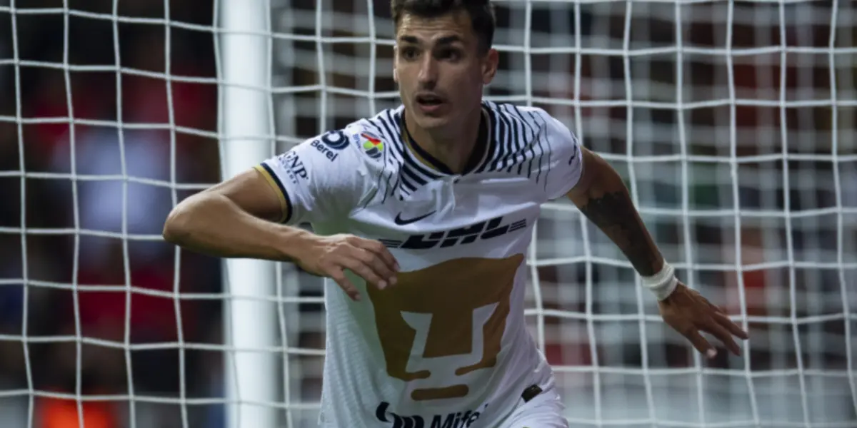 Juan Dinenno festeja un gol con el combinado de Pumas (Fuente: Mexsports)