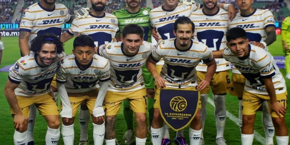 Jugadores de Pumas posan para la foto ante los medios (Fuente: Mexsports)