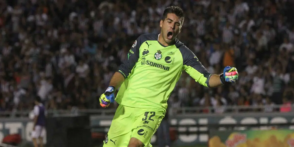 Julio González con Santos Laguna