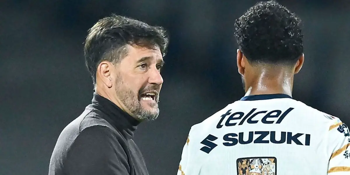 Lema en un juego de Pumas, junto con Caicedo (Fuente: Mexsports)