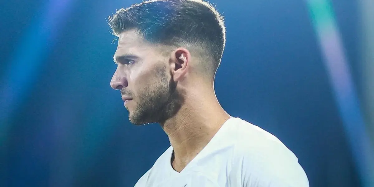 Magallán se ha hecho con el gafete de capitán / @PumasMX