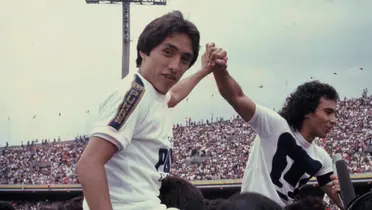 Manuel Negrete y Hugo Sánchez celebran la victoria en el Estadio Olímpico / Foto: AS México