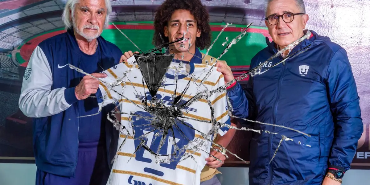 Miguel Mejía y Raúl González presentan a Adalberto Carrasquilla de Pumas (Fuente: Mexsports)