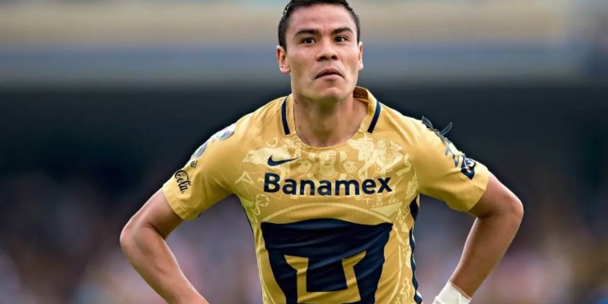 Pablo Barrera celebra un gol con Pumas