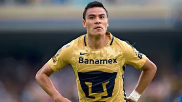 Pablo Barrera celebra un gol con Pumas