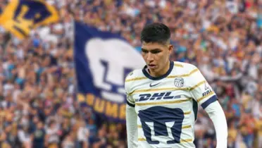 Quispe con la aafición de Pumas/FOTO: Pumas fb