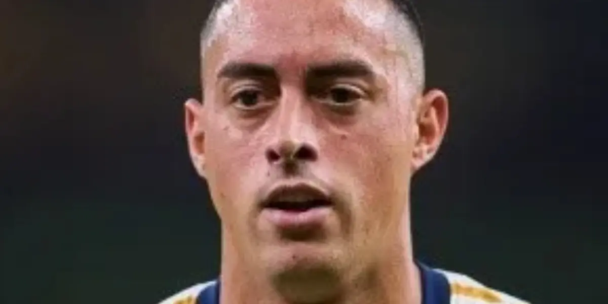 Rogelio Funes Mori sale de cambio con el combinado de los Pumas (Fuente: Mexsports)