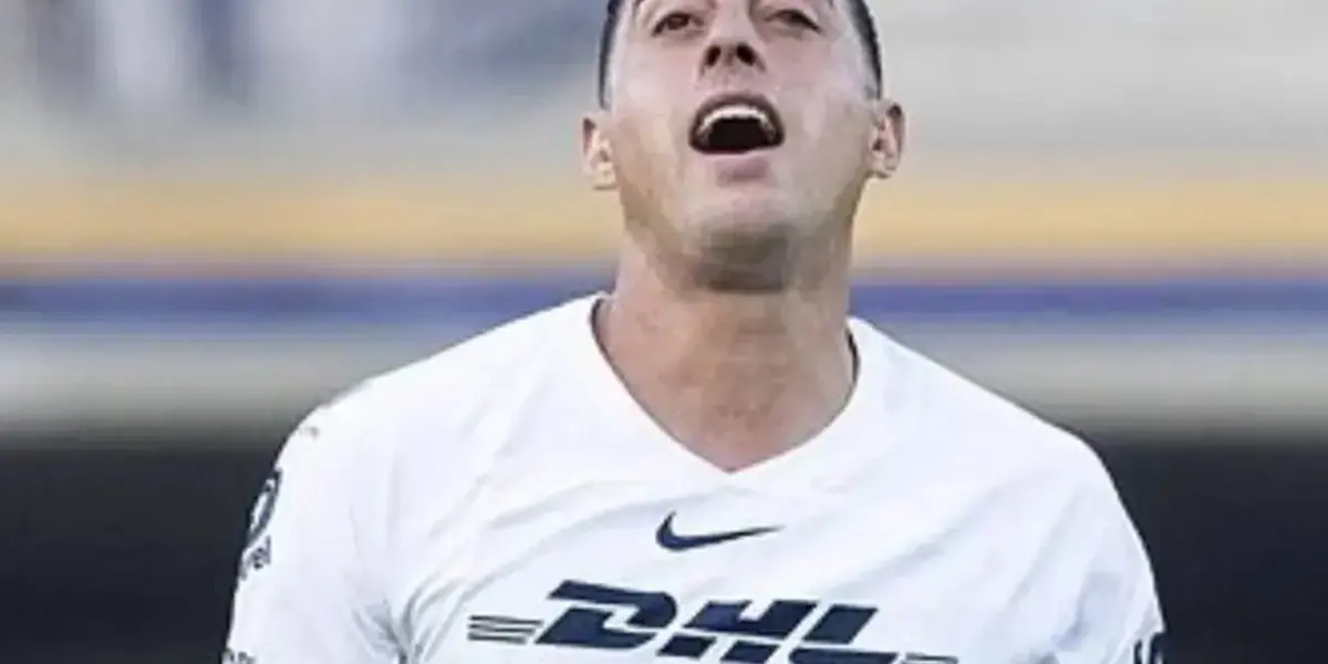 Rogelio Funes Mori se lamenta falla de gol (Fuente: Mexsports)