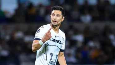 Jesús Molina con Pumas